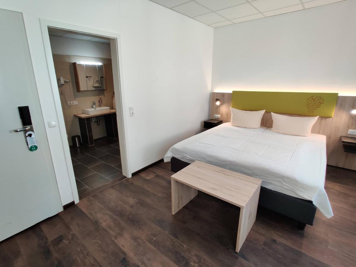 Hotel Goldene Traube กุนซ์บวร์ก ภายนอก รูปภาพ